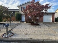Building Photo - 122 E Navasink Dr
