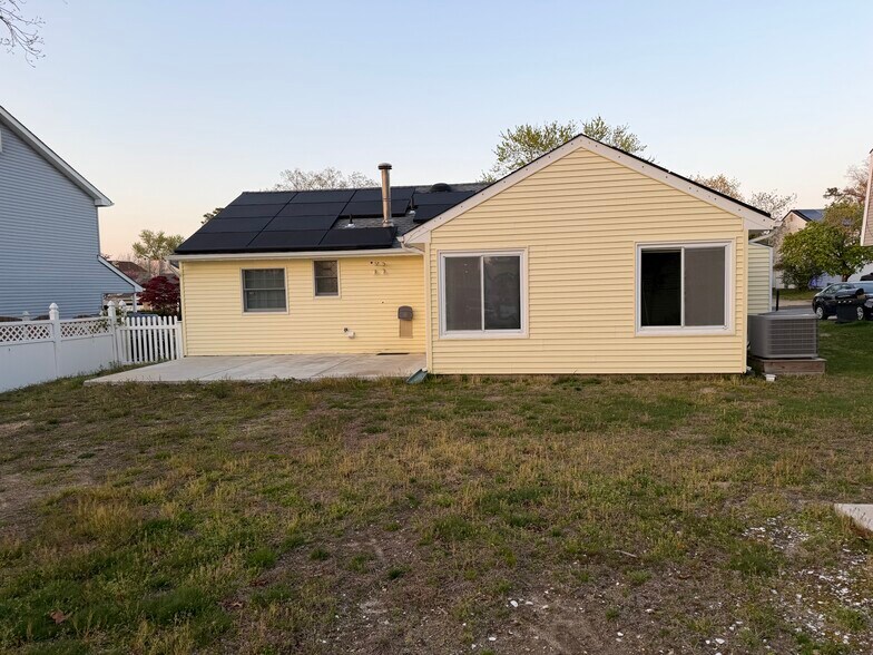 Back of house - 87 Village Dr