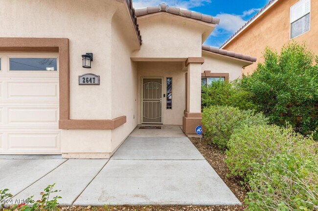 Building Photo - 2647 E Contention Mine Rd