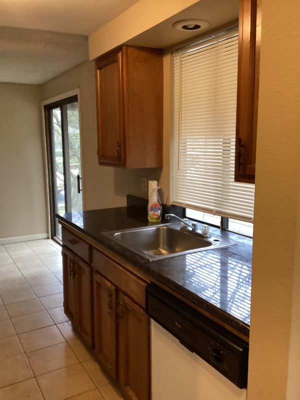 Building Photo - 3515 NE View Ave