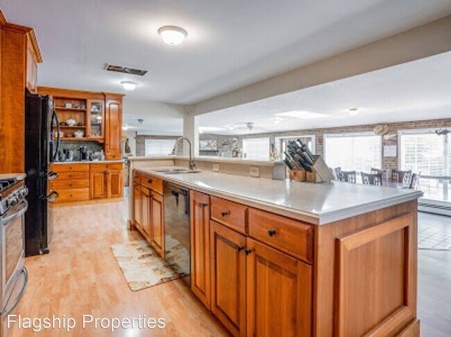 Building Photo - 3 br, 2.5 bath House - 3942 County Road 1.5