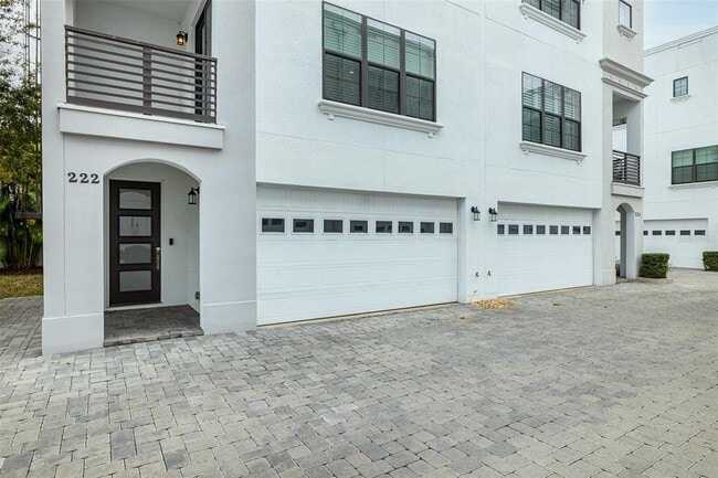 Building Photo - 222 S Audubon Ave