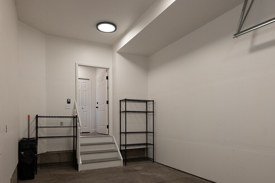 Building Photo - 10810 W 63rd Ave