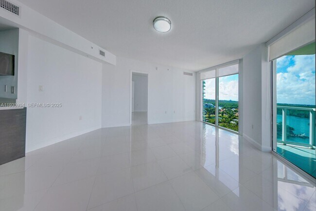Building Photo - 250 Sunny Isles Blvd
