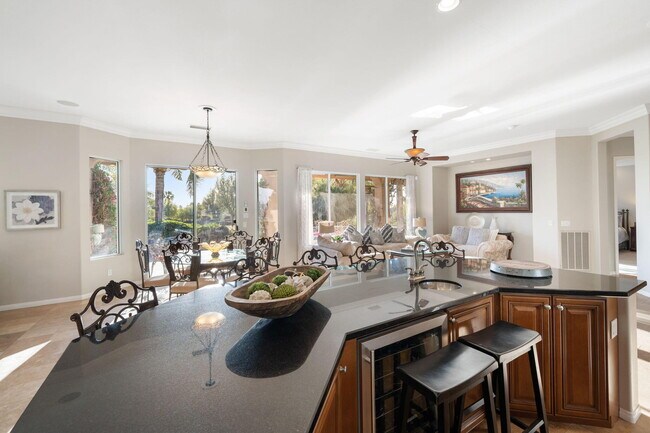 Building Photo - 60602 Juniper Ln