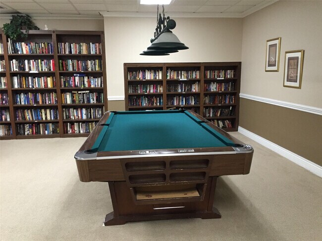 Building Photo - 2121 N Ocean Blvd