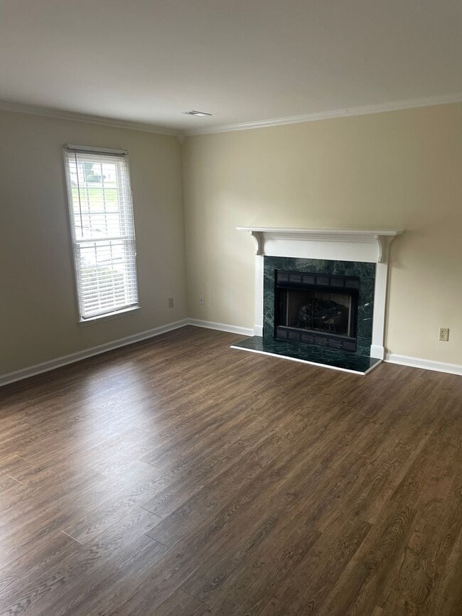 Building Photo - 4020 Selda Dr