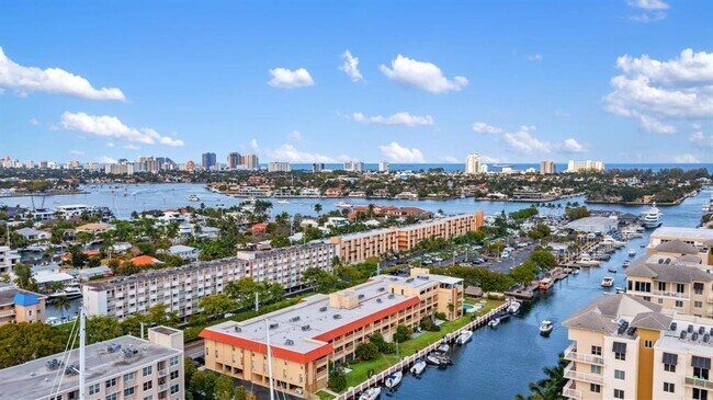 Building Photo - 1700 SE 15th St