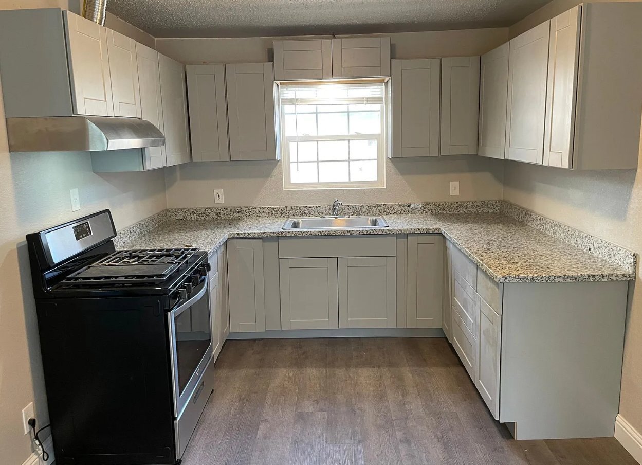 Building Photo - 809 Marion St