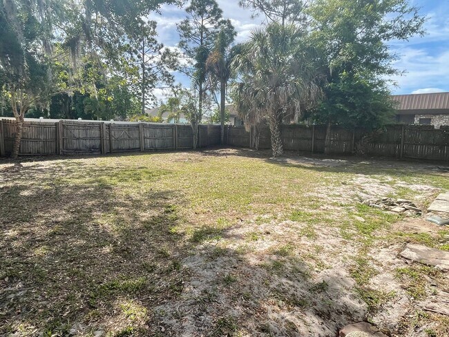 Building Photo - 3 BED/1 BATH, AVAILABLE NOW!