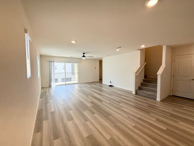 Building Photo - Modern Townhome Near Lone Mountain | Gated & Pool