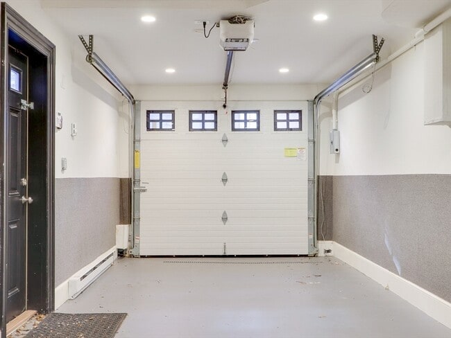 Building Photo - 5 Marlborough St