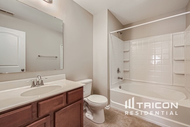 Building Photo - 12553 Druids Glen Dr