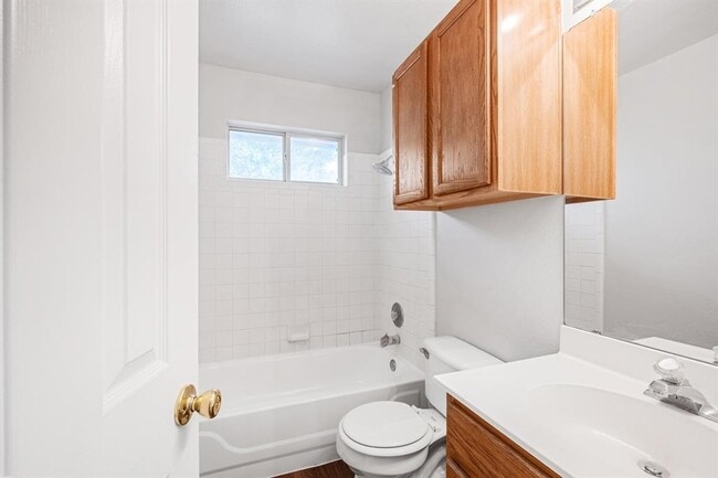 Building Photo - 3709 Crownover St