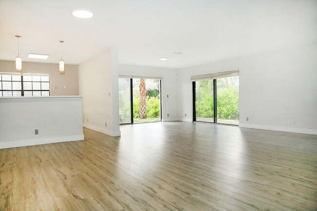 Building Photo - 6080 Verde Trail S