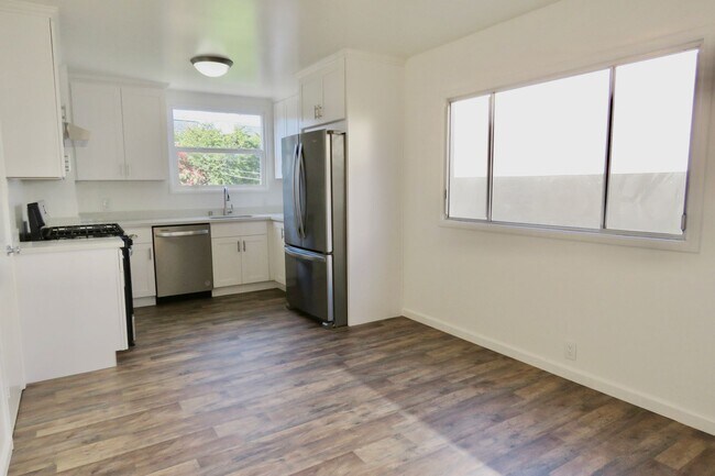 Building Photo - 52 Oakmont Dr