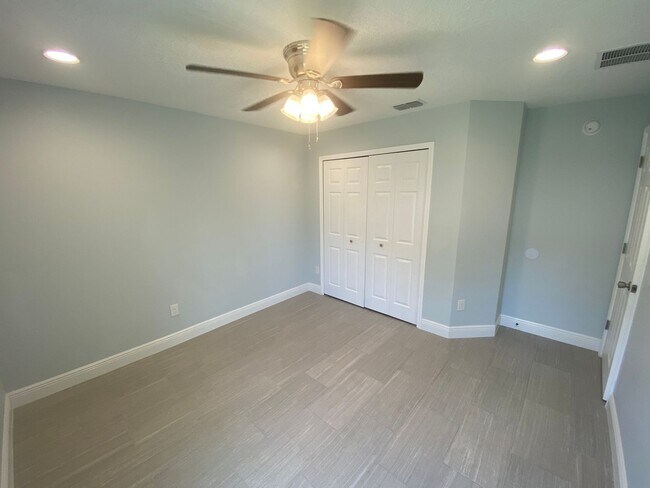 Building Photo - Beautiful, Newer Constructed, Unfurnished, Family Friendly, ANNUAL LEASE In Summerfield