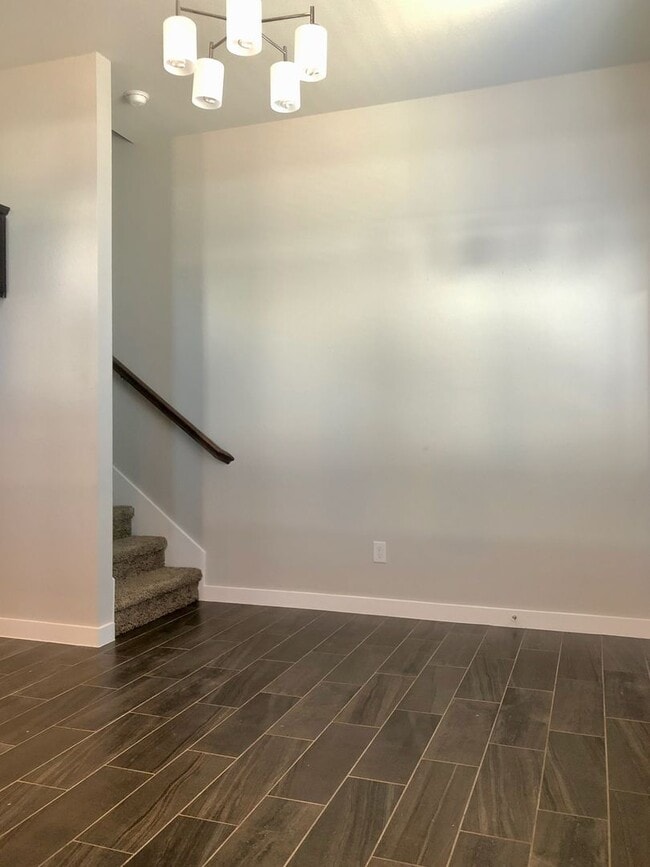 Building Photo - LUXURY 2 STORY DUPLEX LOCATED IN MIDLOTHIAN, TEXAS!