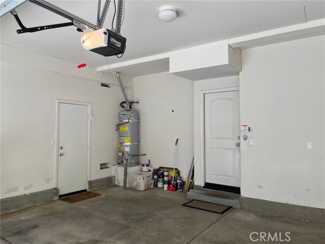 Building Photo - 31885 Jaybee Ln