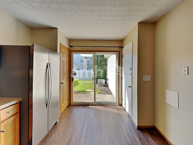 Building Photo - 6019 Haydens Crossing Blvd