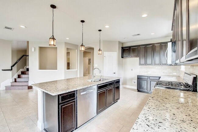 Building Photo - 3433 De Torres Cir