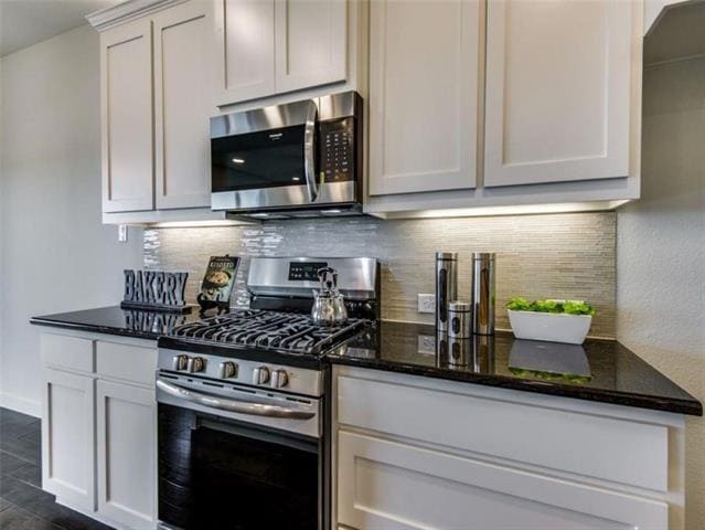 Building Photo - 2740 Majesty Dr