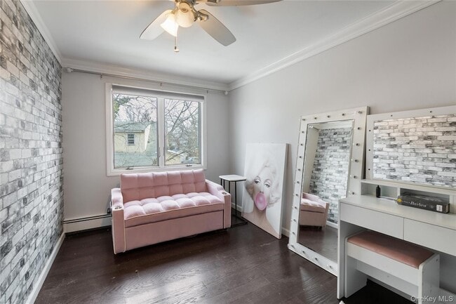 Building Photo - 6 Charles Pl