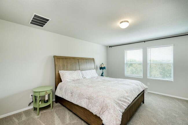 Building Photo - 2615 Paragon Fox Dr