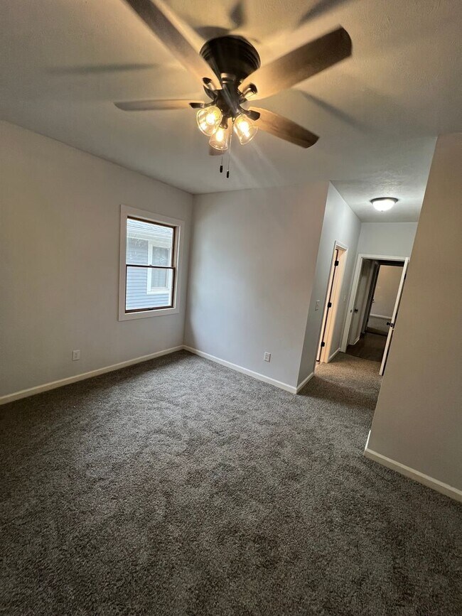 Building Photo - Adorable 2 bed 2bathroom home $1250