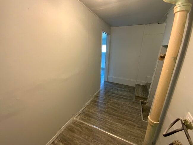 Building Photo - 624 Grant St