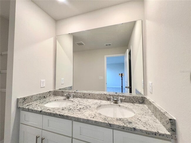 Building Photo - 32441 Limitless Pl