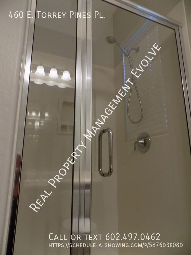 Building Photo - 460 E Torrey Pines Pl