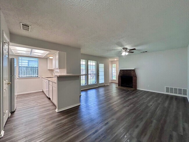 Building Photo - 9212 Kempler Dr