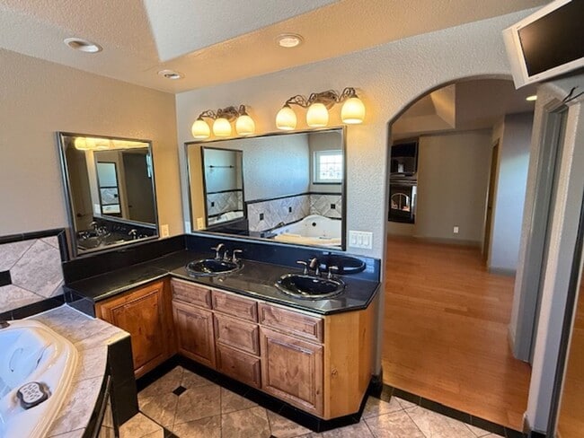 Building Photo - 2-Story Rodeo Home with Beautiful Spacious...