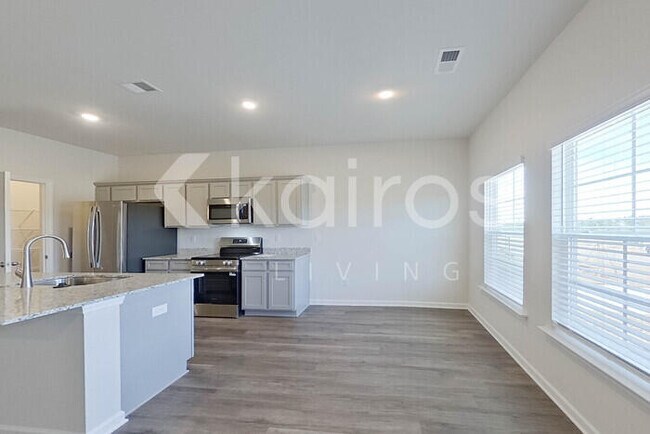 Building Photo - 2097 Banyan Cir