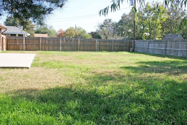 Building Photo - Great 3 Bdrm 2 Bath Home in Corinth Tx
