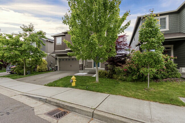 Building Photo - 1124 27th St NW