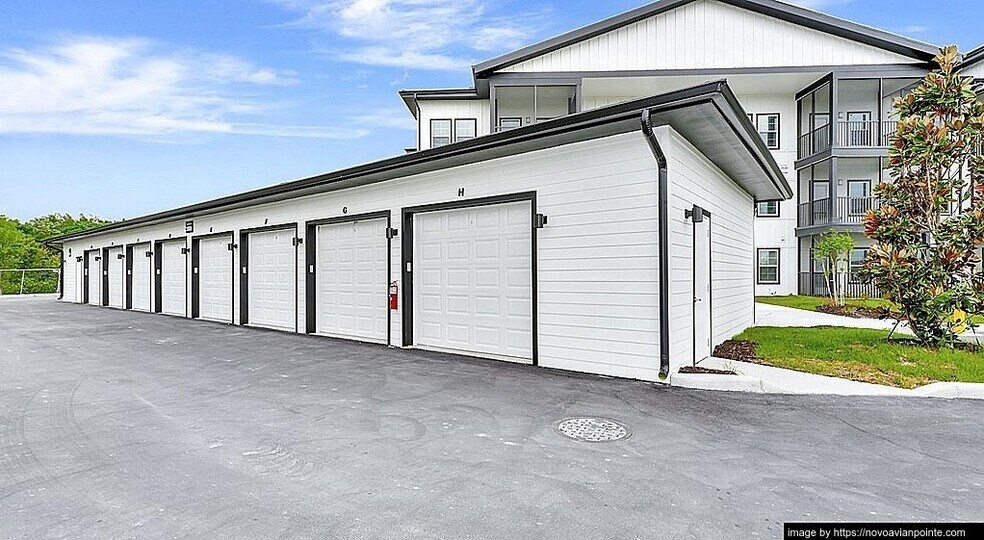 Building Photo - 1310 Ridgeview Cir