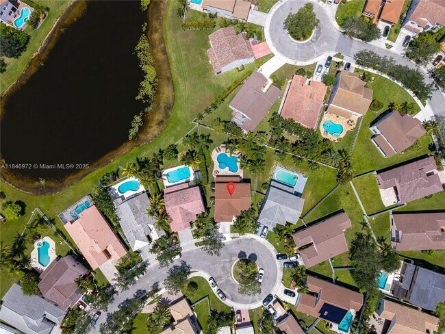 Building Photo - 1055 Cedar Falls Dr