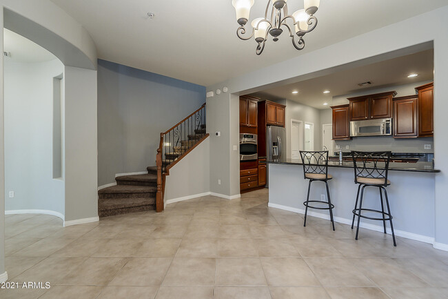 Building Photo - 3921 E Melinda Dr