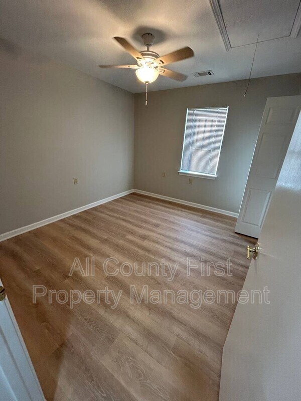 Building Photo - 69 Meldon Ave SE