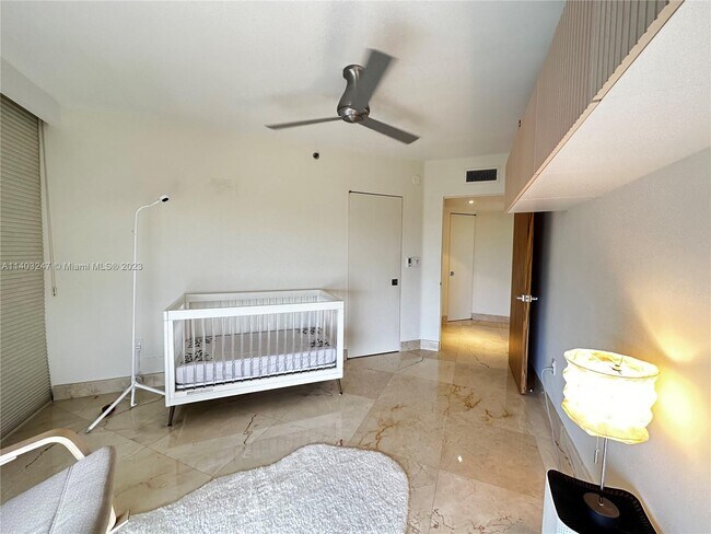 Building Photo - 7330 Ocean Terrace