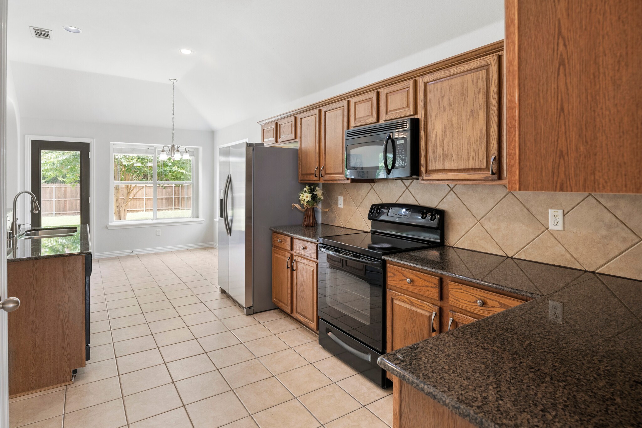Kitchen - 135 Springtree St