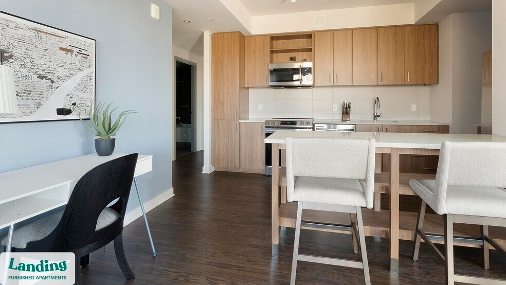 Building Photo - 350 Maple Dr SW