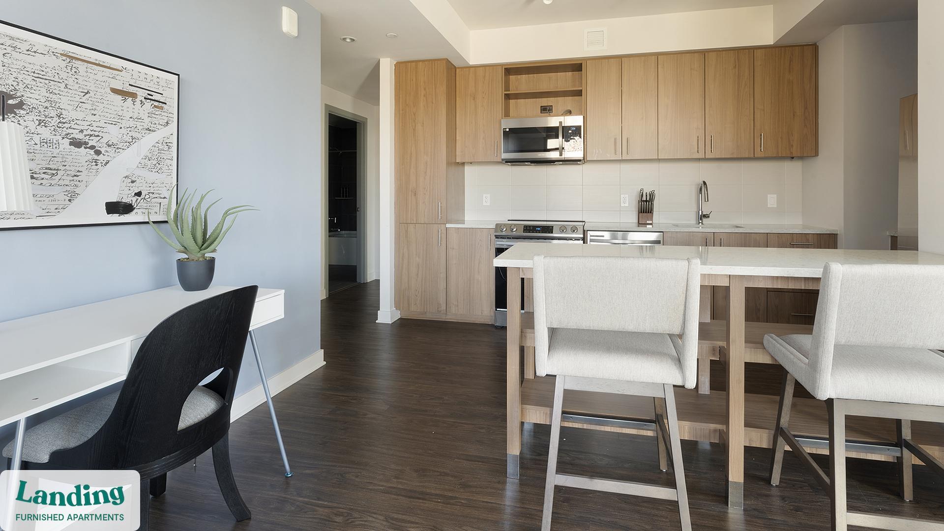 Building Photo - 350 Maple Dr SW