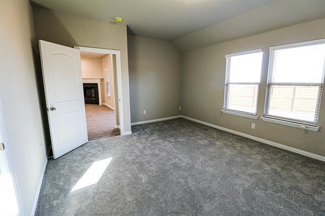 Building Photo - 504 Lakeway Ln