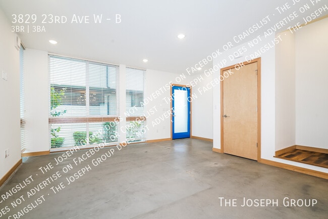 Building Photo - 3829 23rd Ave W