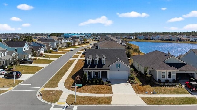 Building Photo - 67 Windermere Way
