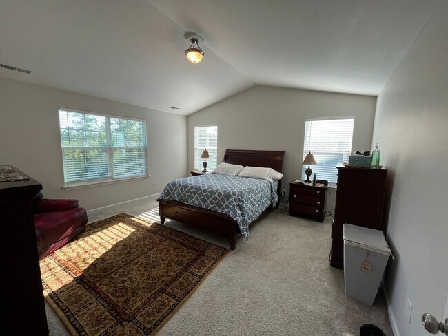 Building Photo - 5040 W Chandler Heights Dr