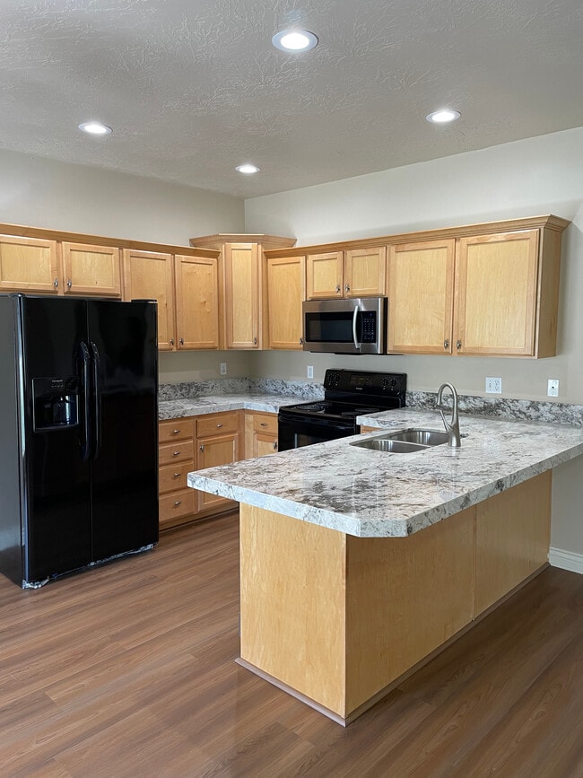 Building Photo - 6756 S Sienna Park Ln